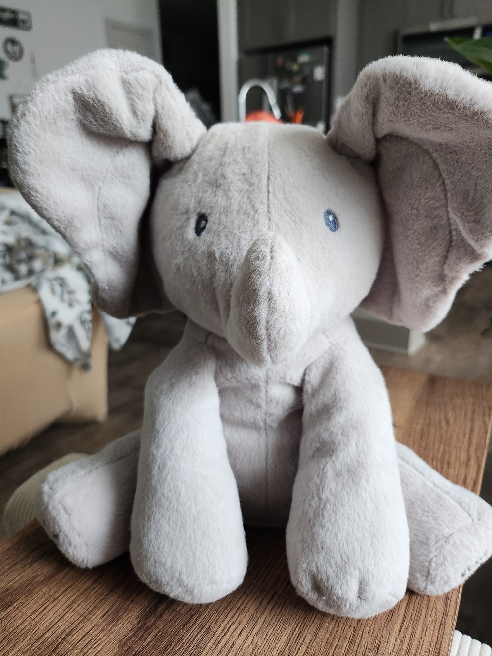 Gund Soft Light Gray Elephant Plush Toy Working.